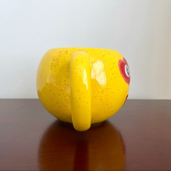 Love Emoji Cup 😍 - Picture 2 of 3